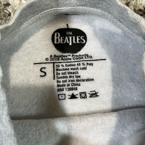 The Beatles Ticket To Ride Yes it Is Long Sleeve Gray Pullover Sz S - Picture 4 of 4